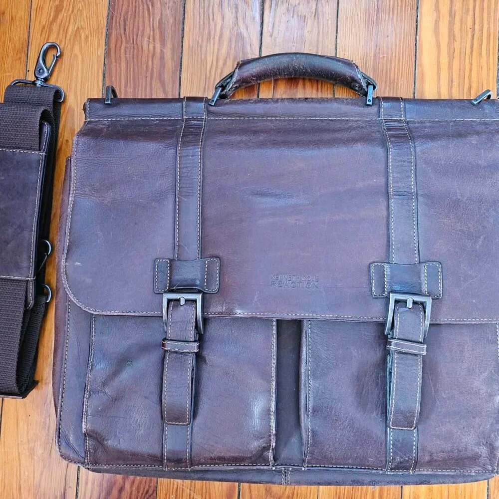 Kenneth Cole Reaction Dowel Rod Portfolio